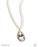 Prettily Poised Gold ✧ Necklace