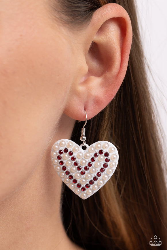 Romantic Reunion White ✧ Heart Earrings