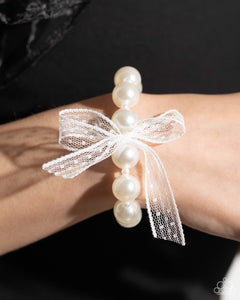 Bracelet Stretchy,White,Girly Glam White ✧ Stretch Bracelet