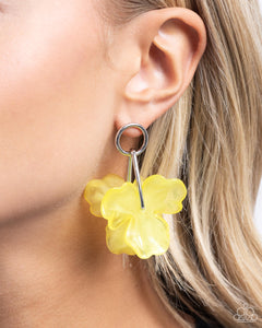 Earrings Post,Favorite,Yellow,Glassy Garden Yellow ✧ Post Earrings
