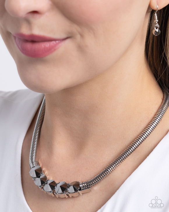 Musings Makeover Silver ✧ Hematite Necklace
