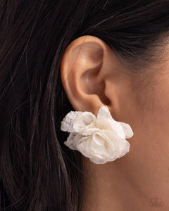 Earrings Post,Tulle,White,Tulle Twist White ✧ Post Earrings