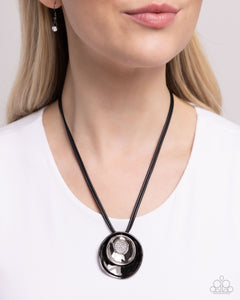 Black,Gunmetal,Necklace Short,Duchess Disc Black ✧ Necklace