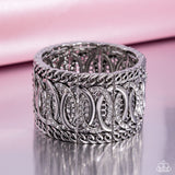 Forged Fashion White ✧ Stretch Bracelet