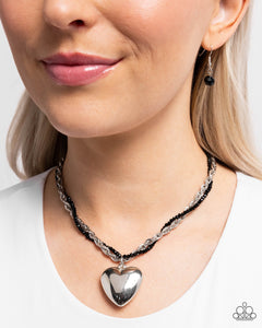 Black,Favorite,Hearts,Necklace Short,Silver,Valentine's Day,Falling Slowly Black ✧ Heart Necklace