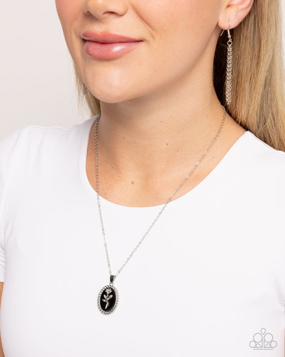 Cottagecore Confidence Black ✧ Necklace