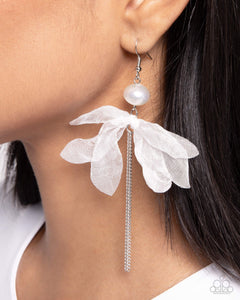 Earrings Fish Hook,Iridescent,White,Ballerina Build White ✧ Iridescent Bow Earrings