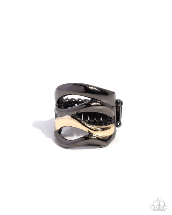 Wavy Wardrobe Black ✧ Ring