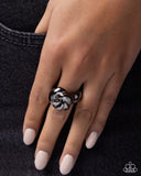 Spiraling Spectrum Black ✧ Ring