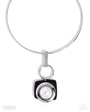 Elegant Entrance Black ✧ Necklace