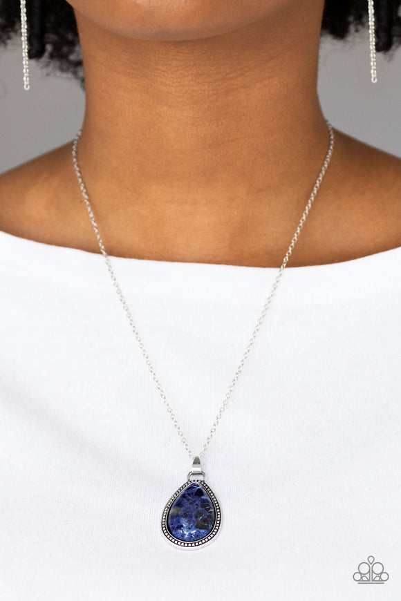 On The Home FRONTIER Blue ✨ Necklace Short