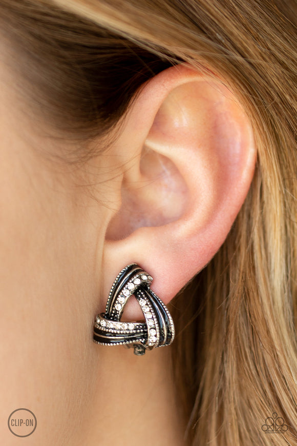 Twirling Twinkle Black ✧ Clip-On Earrings Clip-On Earrings