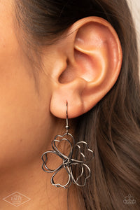 Black,Earrings Fish Hook,Fan Favorite,Gunmetal,Daisy Double Gunmetal (Small) ✧ Earrings