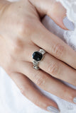 Regal Relic Black ✧ Ring Ring
