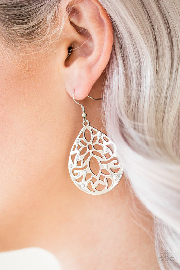 Casually Coachella White ✧ Earrings Earrings