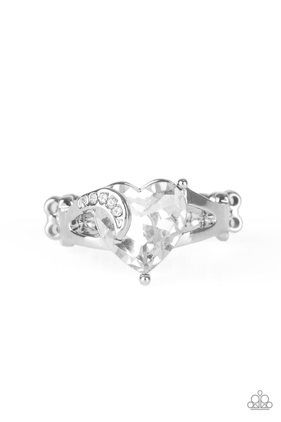 Romantic Reverie White ✧ Ring Ring