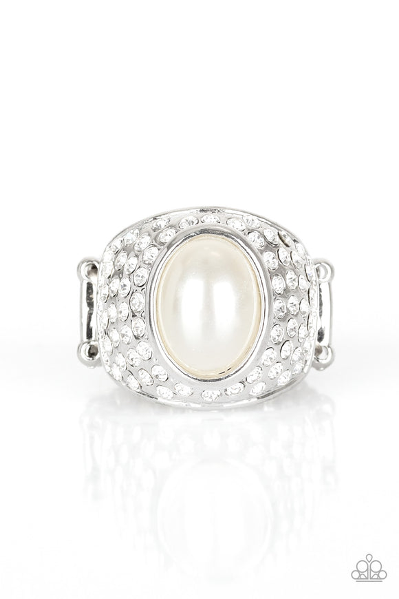 Glittering Go-Getter White ✧ Ring Ring