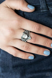 Metro Queen Black ✧ Ring Ring