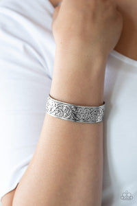 Bracelet Cuff,Silver,Read The VINE Print Silver ✧ Bracelet