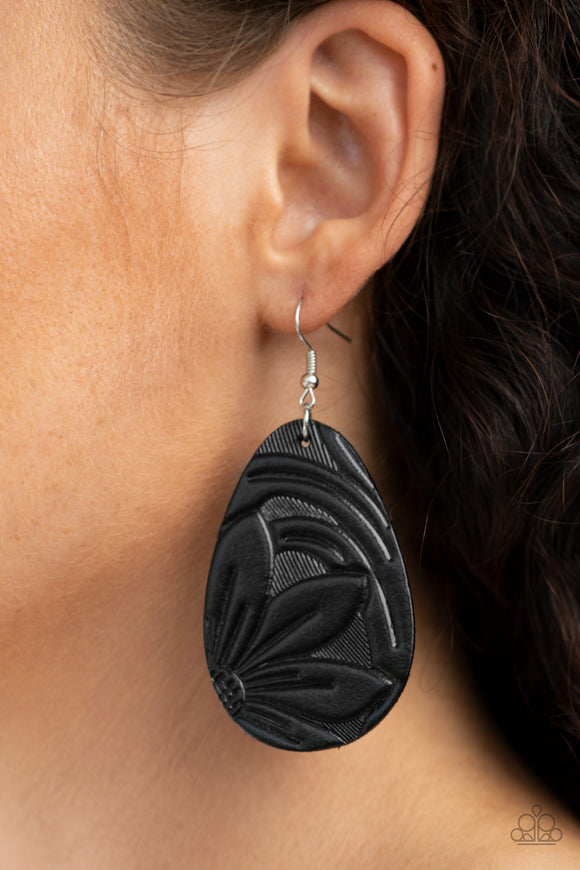 Garden Therapy Black ✧ Leather Earrings Earrings