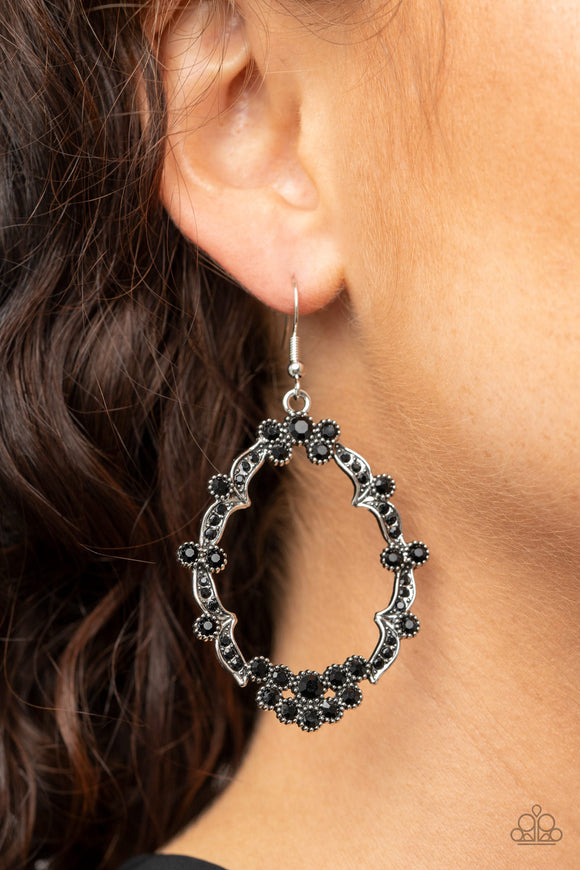 Sparkly Status Black ✧ Earrings Earrings