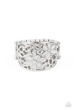 Clear as DAISY White ✧ Ring Ring