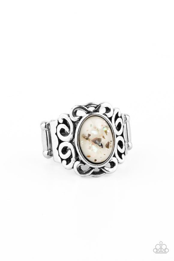 Straight To The POP! White ✧ Ring Ring