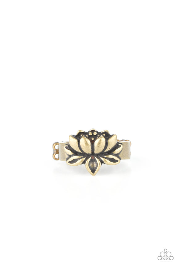 Lotus Crowns Brass ✧ Ring Ring