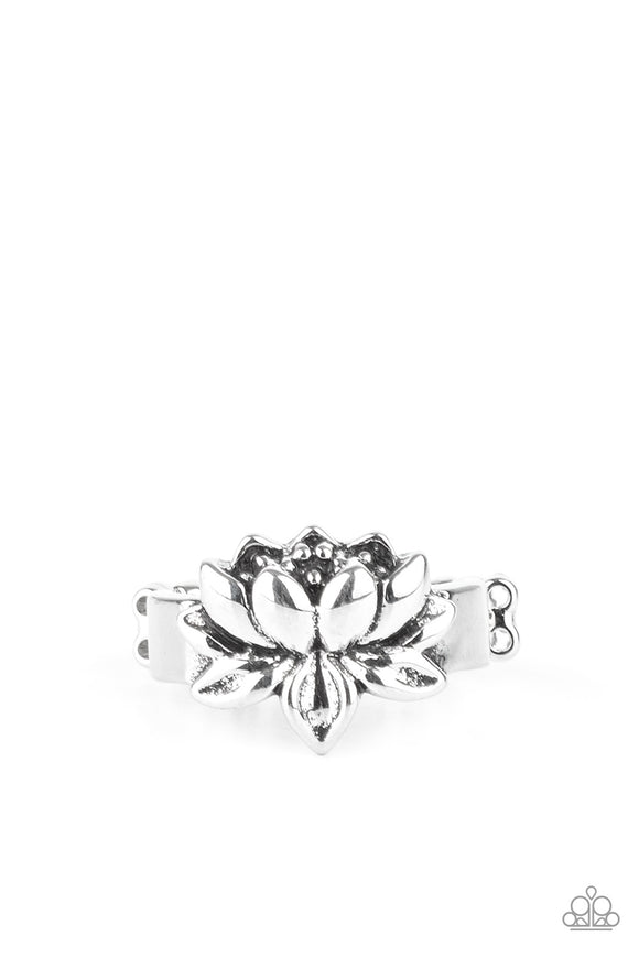Lotus Crowns Silver ✧ Ring Ring