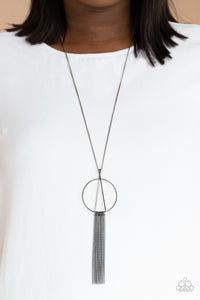 Black,Gunmetal,Necklace Long,Apparatus Applique Black ✧ Necklace