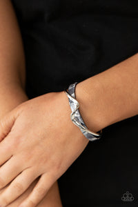 Bracelet Acrylic,Bracelet Cuff,Silver,Craveable Curves Silver  ✧ Bracelet