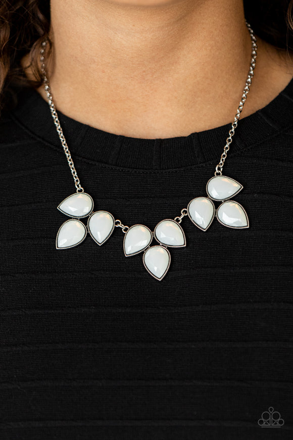 Prairie Fairytale White ✨ Necklace Short