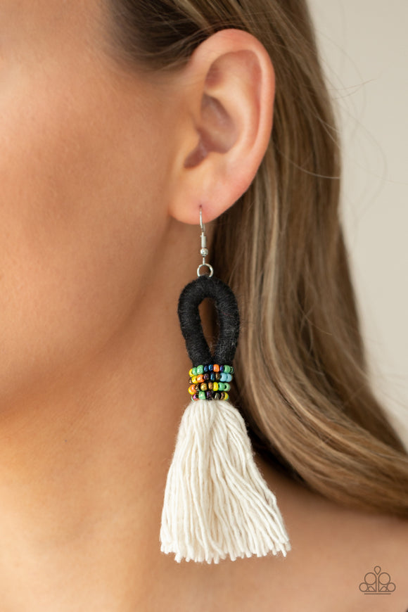 The Dustup Black ✧ Tassel Seed Bead Earrings Earrings