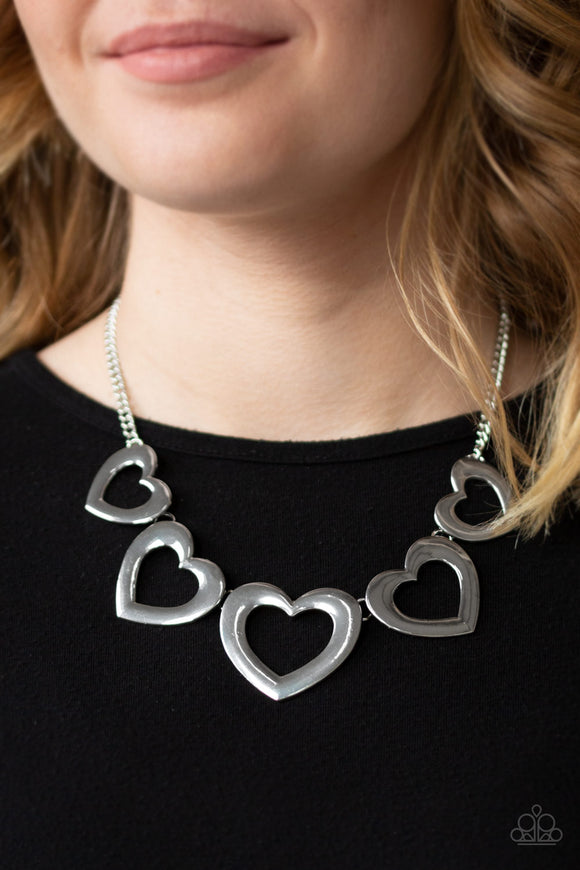 Hearty Hearts Silver ✧ Necklace Short