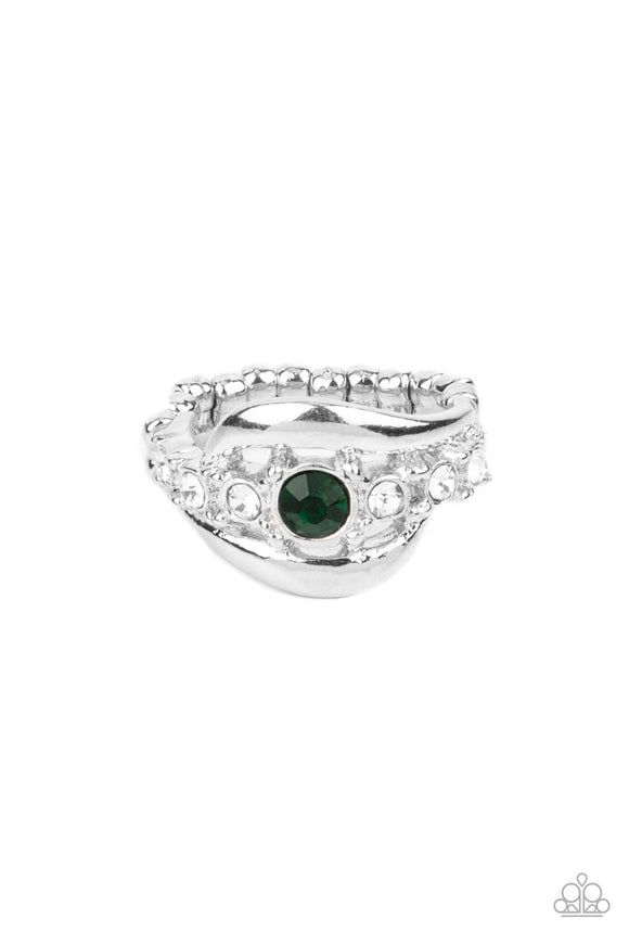 Graceful Gallantry Green ✧ Ring