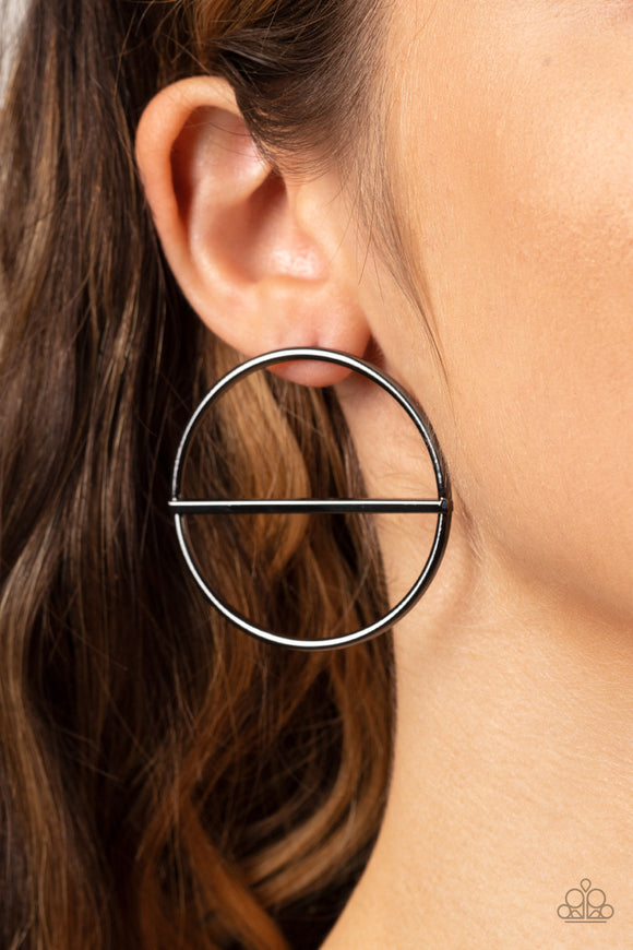 Dynamic Diameter Black ✧ Post Earrings