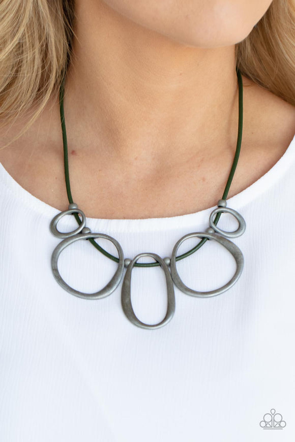 Historical Hipster Green ✨ Necklace Short