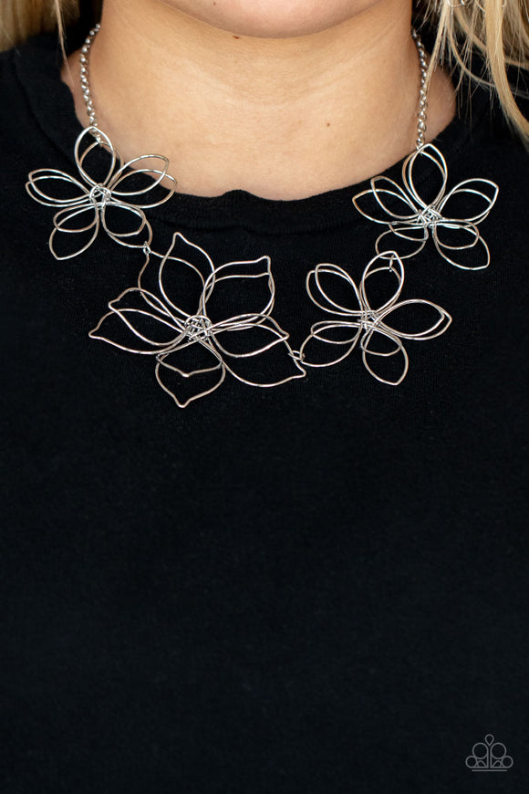 Flower Garden Fashionista Silver ✨ Necklace Short