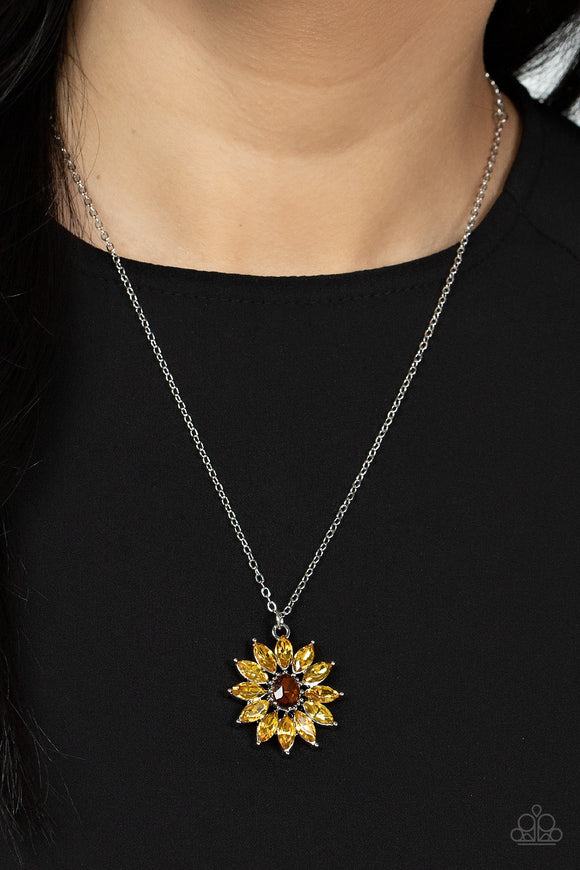 Formal Florals Yellow ✨ Necklace Short