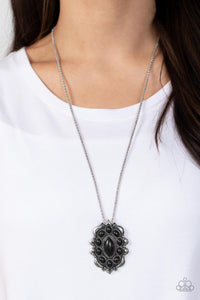 Black,Necklace Long,Necklace Medium,Mojave Medallion Black ✧ Necklace