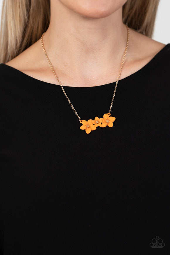 Petunia Picnic Orange ✨ Necklace Short