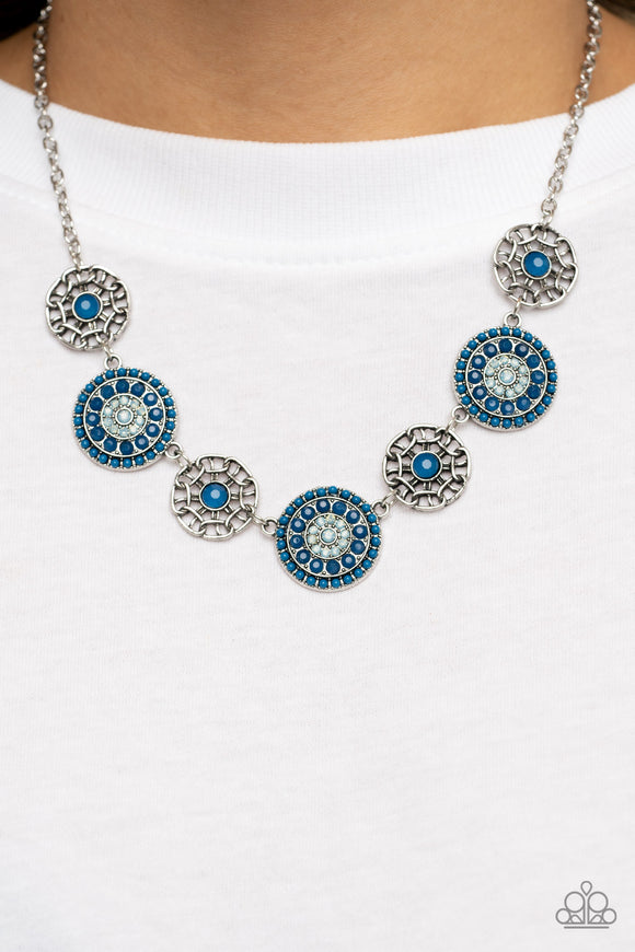 Farmers Market Fashionista Blue ✨ Necklace Short