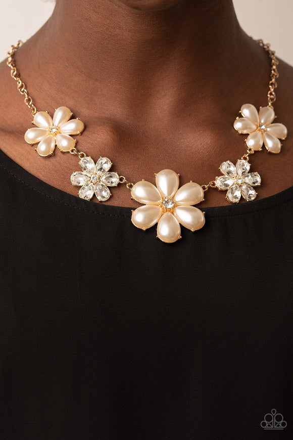 Fiercely Flowering Gold ✨ Necklace Short