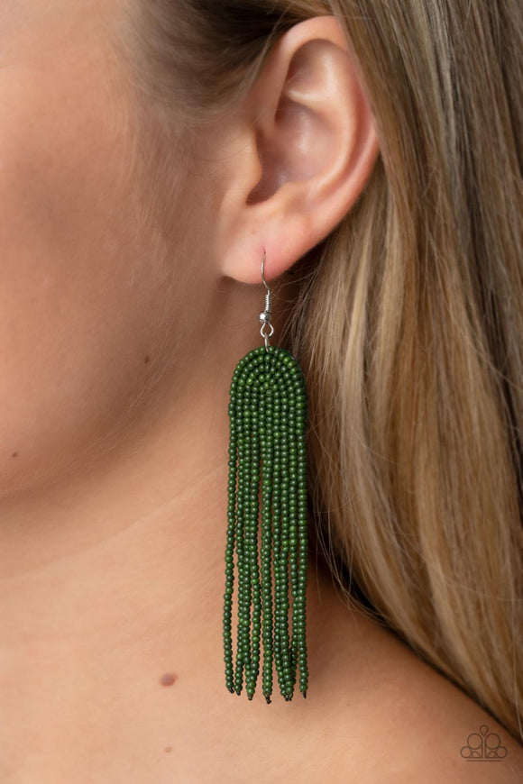 Right as RAINBOW Green ✧ Seed Bead Earrings