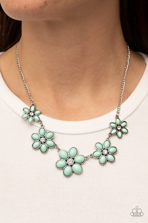 Prairie Party Green ✧ Necklace Short