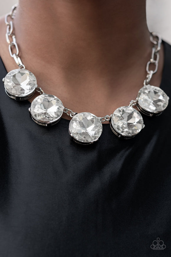 Limelight Luxury White ✧ Necklace Short