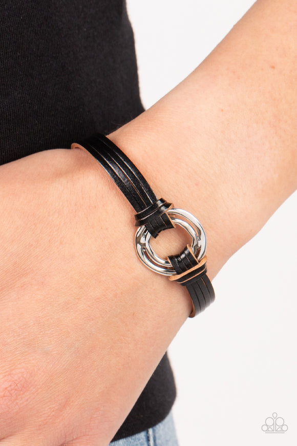 Free Range Fashion Black ✧ Magnetic Bracelet