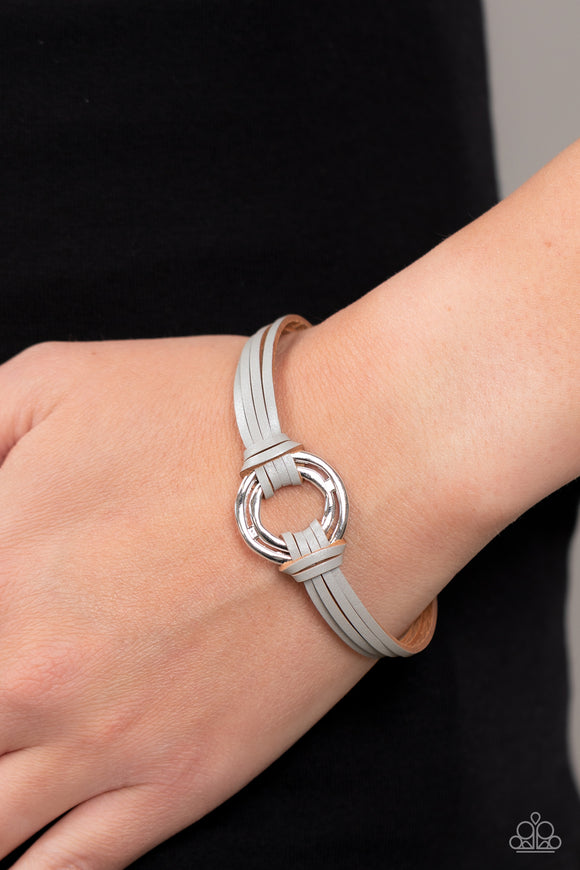 Free Range Fashion Silver ✧ Magnetic Bracelet
