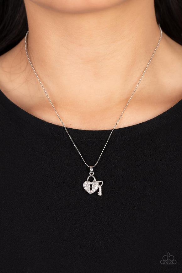 You Hold My Heart White ✧ Necklace