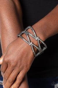 Black,Bracelet Hinged,Gunmetal,Entrancing Etiquette Black ✧ Hinged Bracelet